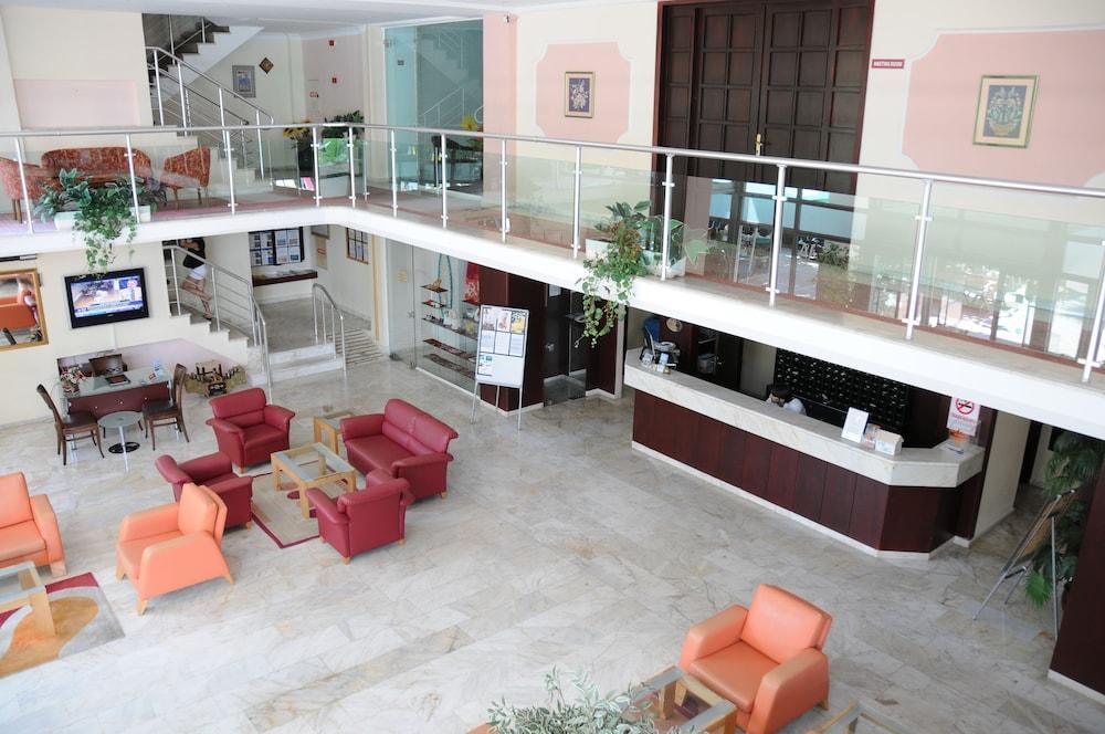 Foto de las zonas nobles de Sesin Hotel