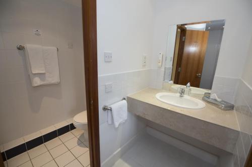 Foto del baño de Hotel Ramada by Wyndham Cambridge