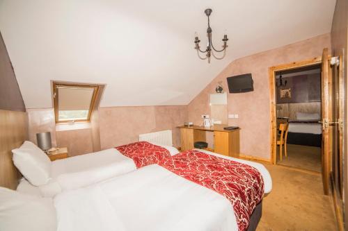 Foto de una habitación de The Frontier Hotel