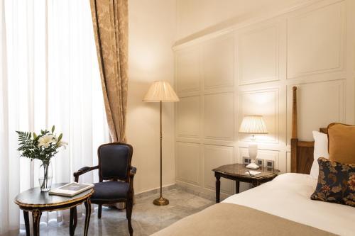 Foto de una habitación de Hotel Palais Le Brun