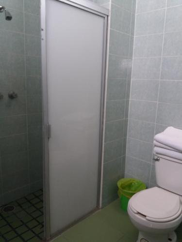 Foto del baño de Hotel Guadalajara junto Glorieta La Minerva