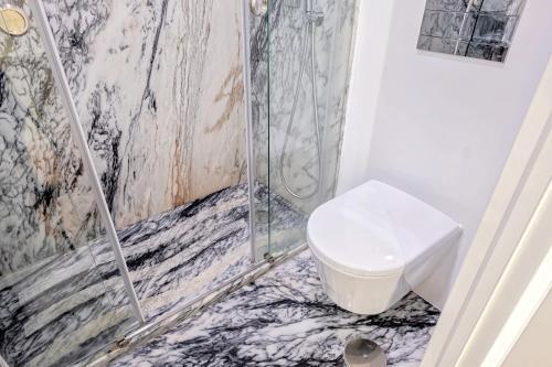 Foto del baño de Hola Lisbon Suites