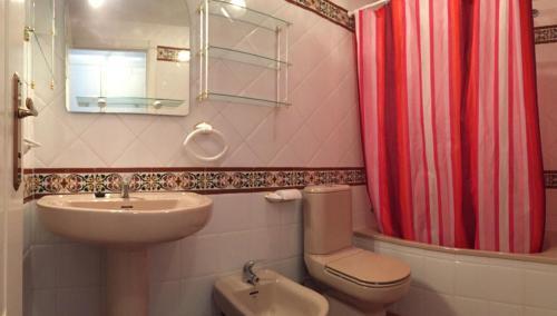 Foto del baño de Apartamentos Isla Canela