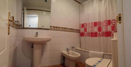 Foto del baño de Apartamentos Isla Canela