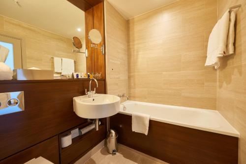 Foto del baño de Apex City Of London Hotel