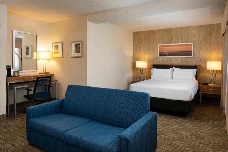 Foto de una habitación de Holiday Inn Express San Francisco Airport South, an IHG Hotel