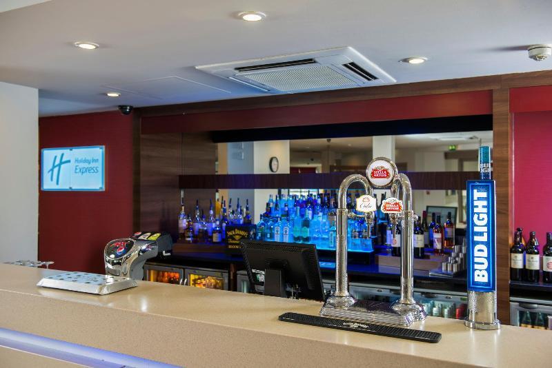 Foto de los servicios de Holiday Inn Express Birmingham Oldbury, an IHG Hotel