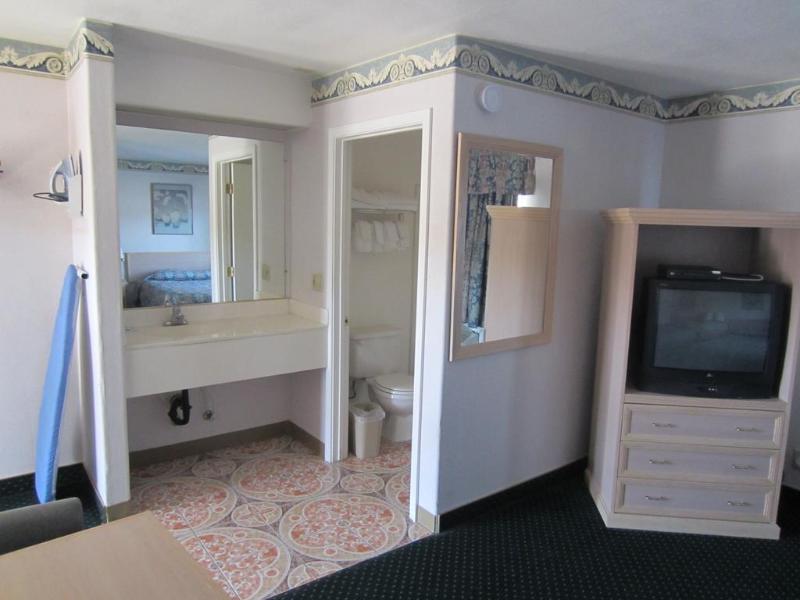 Foto general de Motel Rodeway Inn Monterey Near Fairgrounds