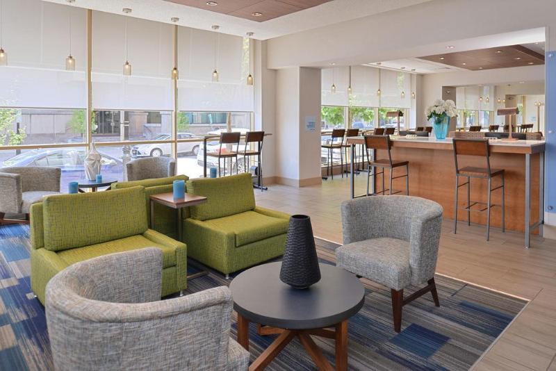 Foto de las zonas nobles de Holiday Inn Express &amp;amp; Suites Buffalo Downtown, an IHG Hotel