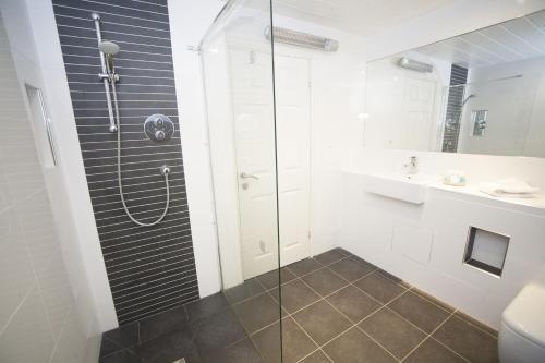 Bathroom – Hotel The White Swan Halifax