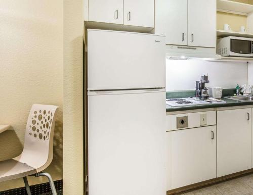 Photo – Suburban Extended Stay Hotel Fort Myers Cape Coral