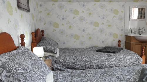 Room – Bed-and-Breakfast Kirk Lea Guest House