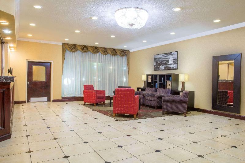 Photo – Hotel Days Inn by Wyndham Washington DC/Gateway