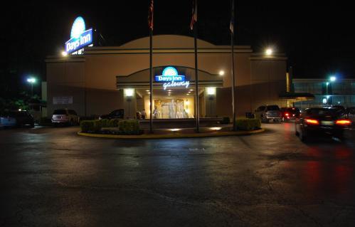 Photo – Hotel Days Inn by Wyndham Washington DC/Gateway