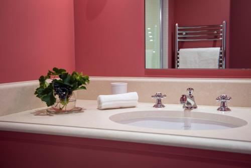 Foto de una habitación de Bed-and-Breakfast Château Le Pape