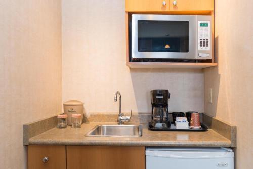 Foto de una habitación de Sandman Hotel Calgary Airport