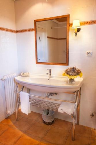 Foto de una habitación de Hotel Rural Spa &amp;amp; Wellness Hacienda Los Robles