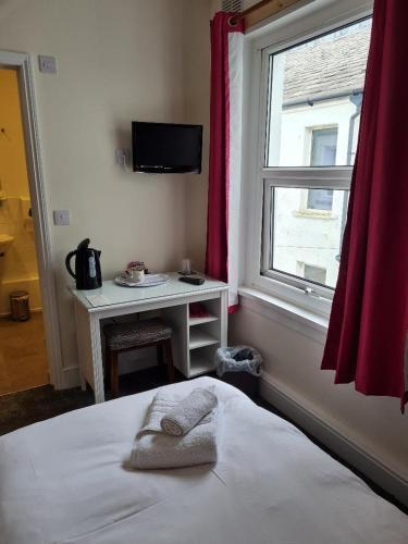 Room – Silverwell Hotel