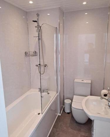 Room – Silverwell Hotel