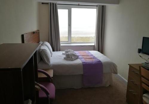 Room – Bed-and-Breakfast Westleigh