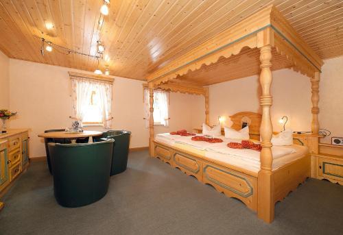 Foto de una habitación de Naturhotel Gasthof Bärenfels