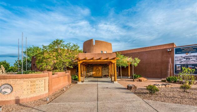 Photo – Hotel Super 8 by Wyndham Albuquerque West/Coors Blvd