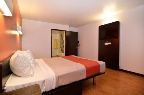 Photo – Motel 6 Fairfield - Napa Valley