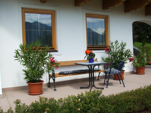 Room – Vacation Rentals Ferienwohnungen Niederacher