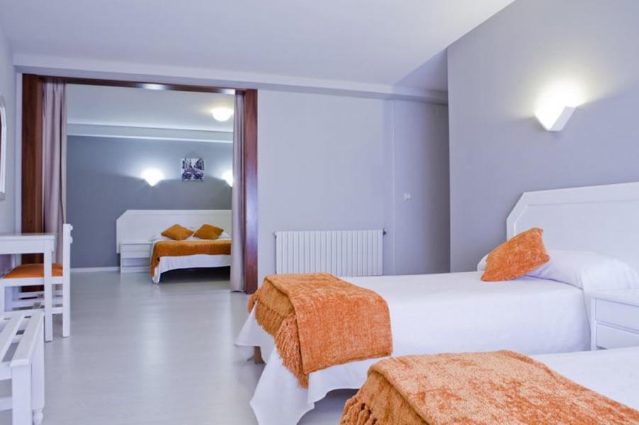 Foto de una habitación de Hotel Los Naranjos