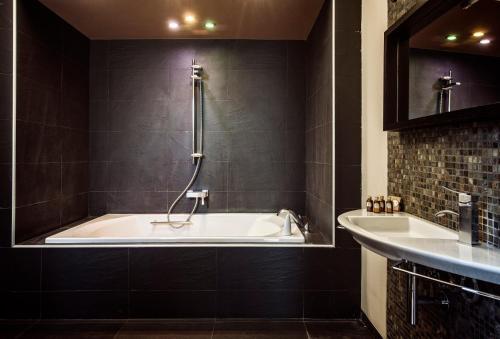 Foto de una habitación de Hostal La Plaça