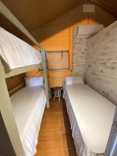 Foto general de Camping Caledonia