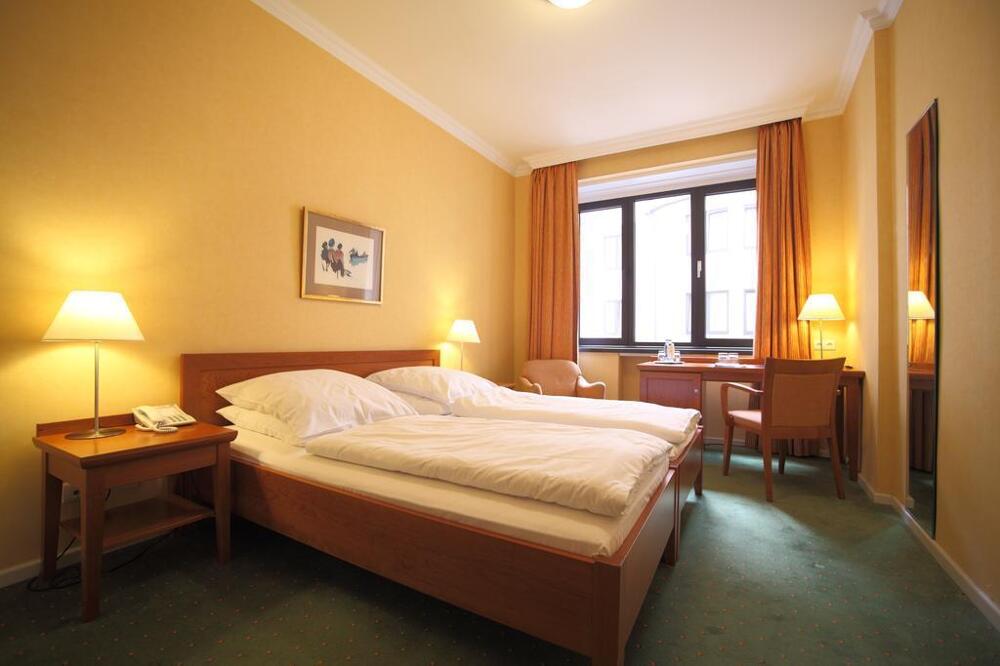Room – Hotel Alster-Hof