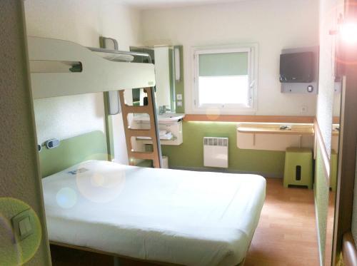 Foto de una habitación de Hotel ibis Budget Courbevoie Paris La Défense