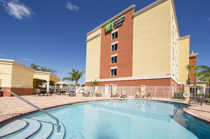 Photo – Holiday Inn Express Hotel &amp;amp; Suites Port St. Lucie West, an IHG Hotel