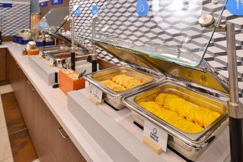 Photo – Holiday Inn Express Hotel &amp;amp; Suites Port St. Lucie West, an IHG Hotel