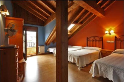 Foto de una habitación de Pensión la Campanilla