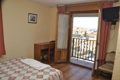 Room – Hotel Tres Arcos