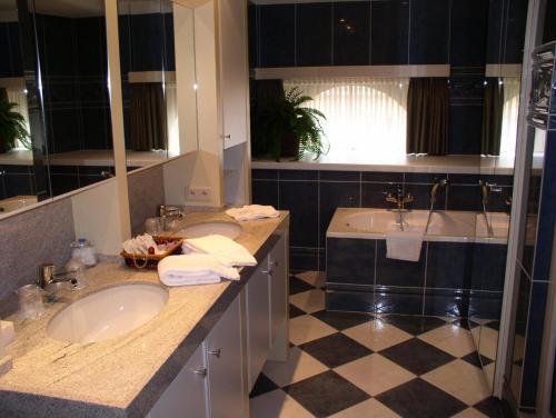 Foto de una habitación de Flanders Hotel