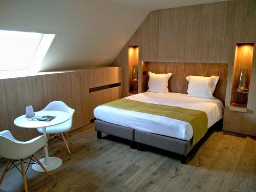 Foto de una habitación de Flanders Hotel