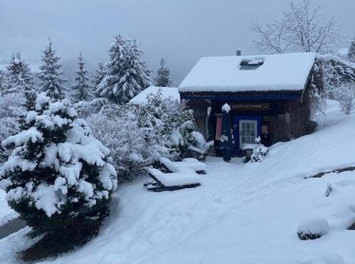 Foto de una habitación de Casas y chalets Le Petit Nid d&amp;#039;amour