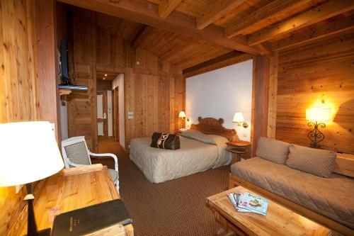 Foto de una habitación de Hotel Le Samoyede