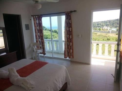 Foto de una habitación de Hotel Ensenada Resort