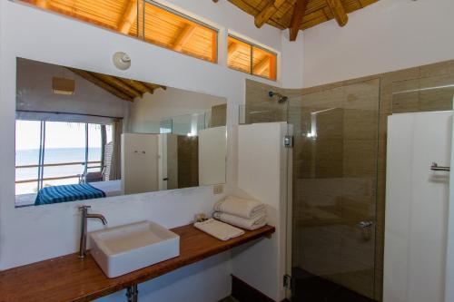 Foto de una habitación de Hoja de Palma Bungalows