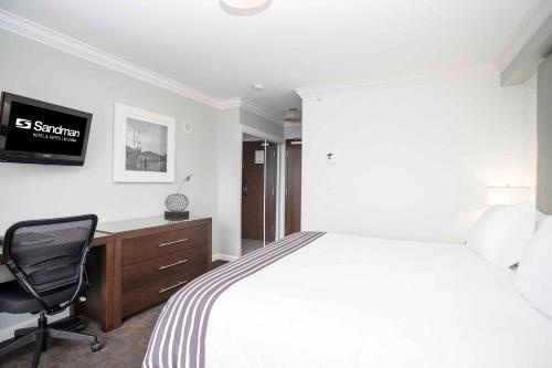 Foto de una habitación de Sandman Hotel &amp;amp; Suites Kelowna