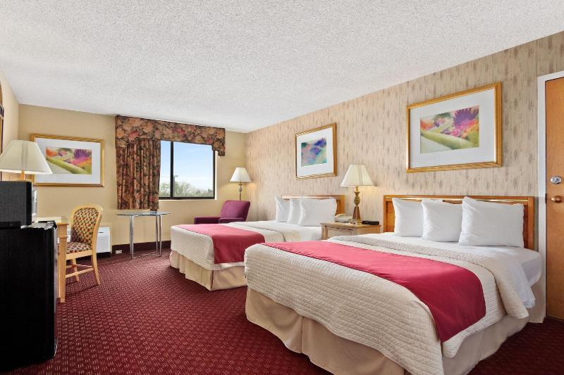 Foto de una habitación de Oh St Joseph Resort Hotel
