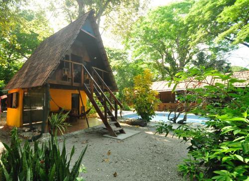 Room – Howler Monkey Hotel