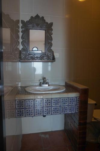 Foto de una habitación de Mikaso Hotel