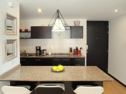 Room – Vacation Rentals LA MARISCAL, Sector Plaza Foch - Piso 7 - Balcón