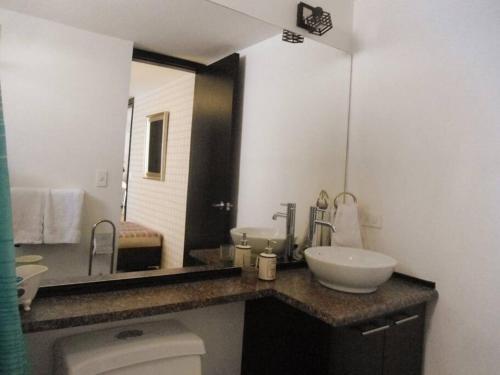 Room – Vacation Rentals LA MARISCAL, Sector Plaza Foch - Piso 7 - Balcón