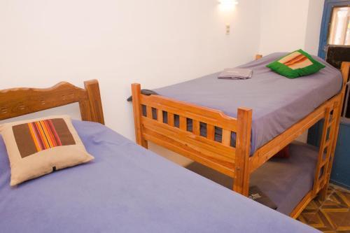 Foto de una habitación de Casa Blanca Hostel